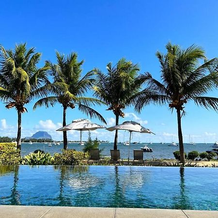 Latitude Luxury Seafront Suite Riviere Noire Bagian luar foto